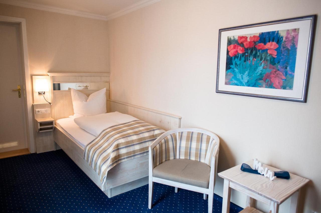 Alter Landkrug Hotel Nortorf ภายนอก รูปภาพ