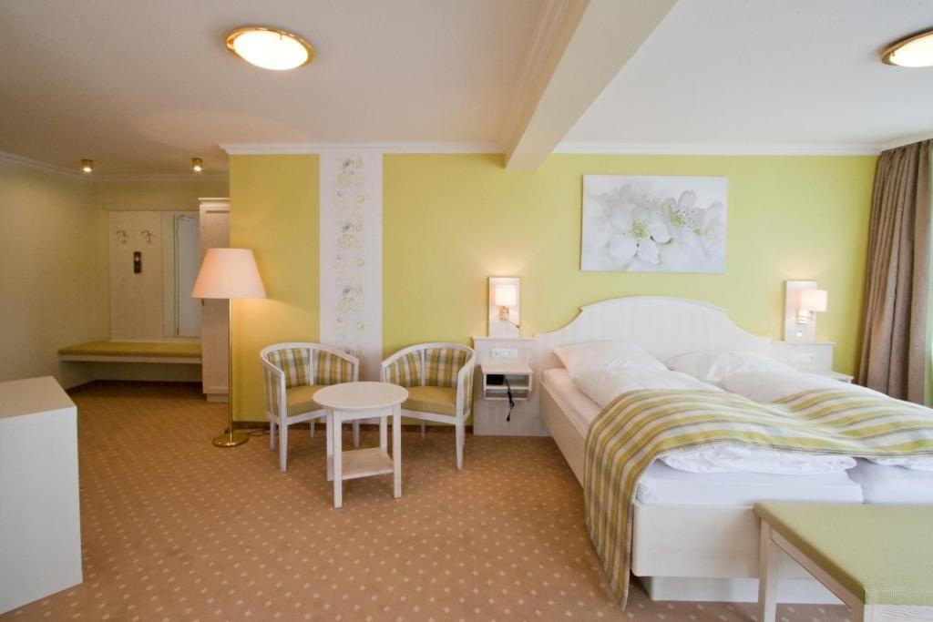 Alter Landkrug Hotel Nortorf ภายนอก รูปภาพ