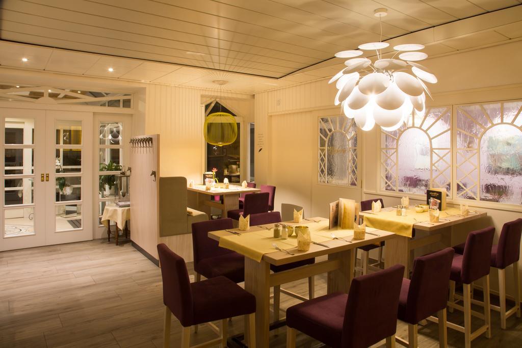 Alter Landkrug Hotel Nortorf ภายนอก รูปภาพ